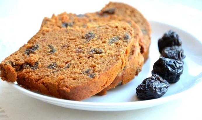 Медовый кекс с черносливом