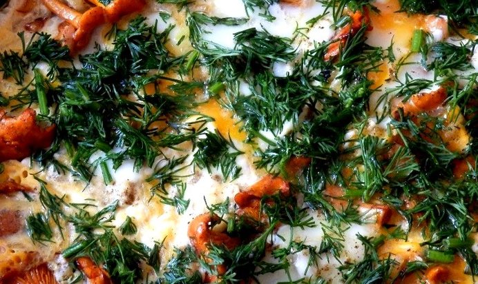 Яичница с лисичками