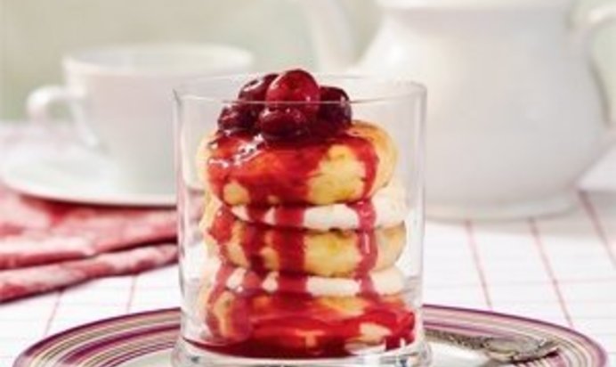 Сырники с вишневым соусом от юлии высоцкой