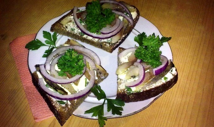 Бутерброд с сельдью