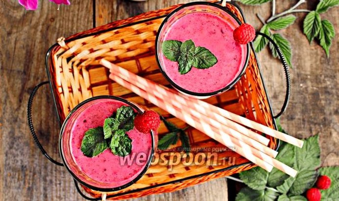 Смузи чернично-малиновый