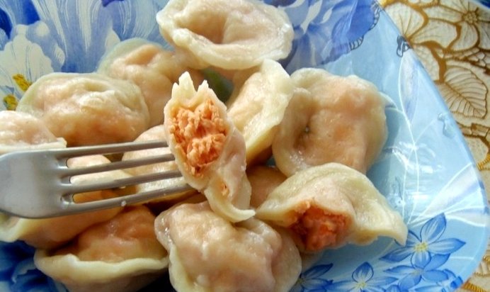 Рыбные пельмени из горбуши