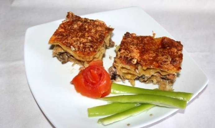 Лазанья с лососем