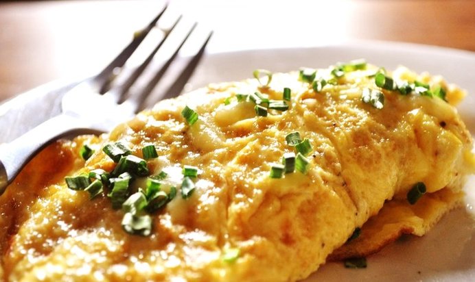 Омлет на молоке на сковороде