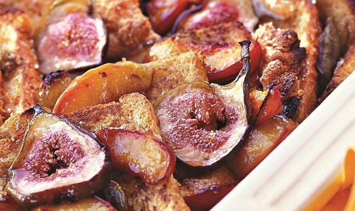 Запеканка из хлеба и фруктов