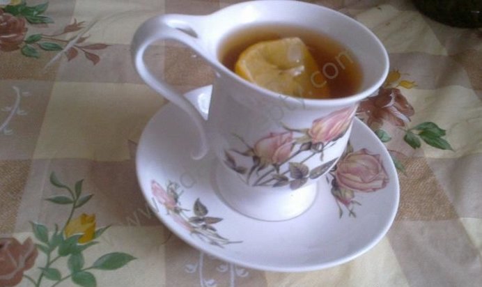 Чай с лимоном и медом