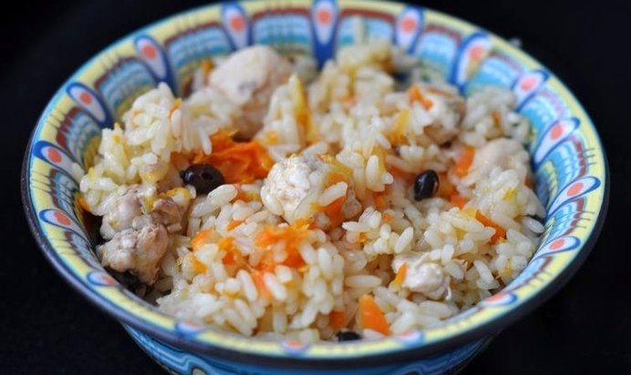 Плов из курицы на сковороде