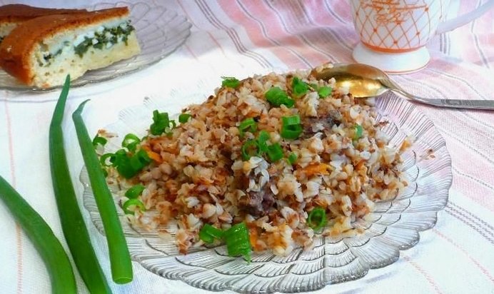 Гречка с тушенкой в мультиварке