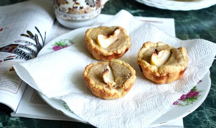 Кексы с яблочным муссом