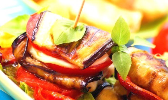 Бутерброды с баклажаном и моцареллой