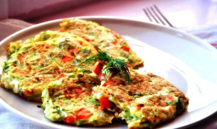 Диетические оладьи из кабачков