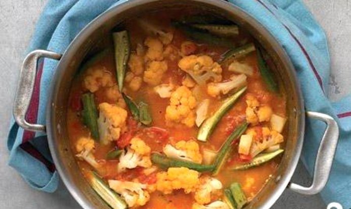 Овощи с рисом и специями