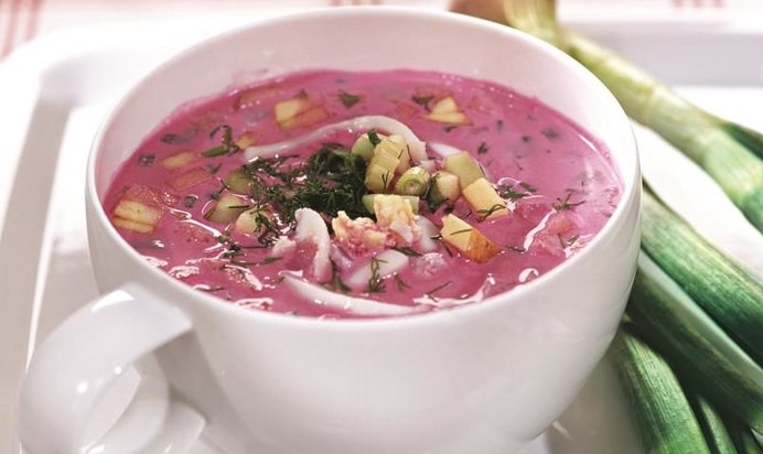 Холодный борщ с кальмарами