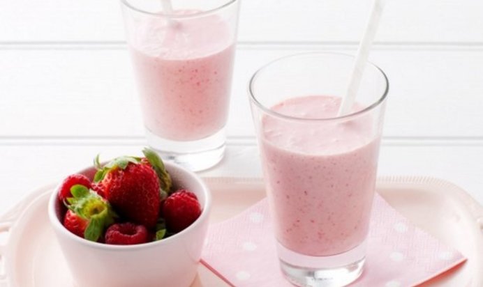 Смузи из красных ягод