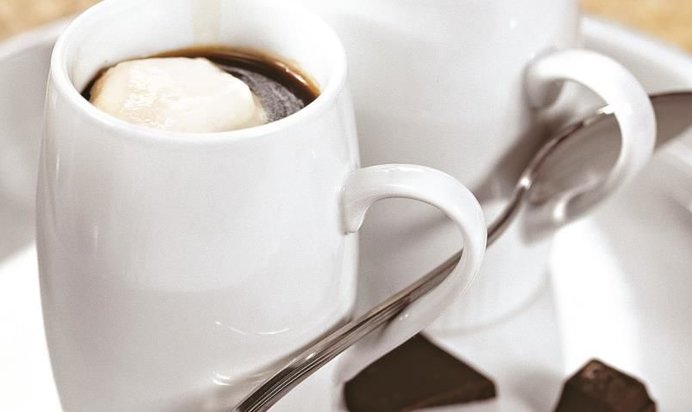 Кофе с шоколадом и сливками