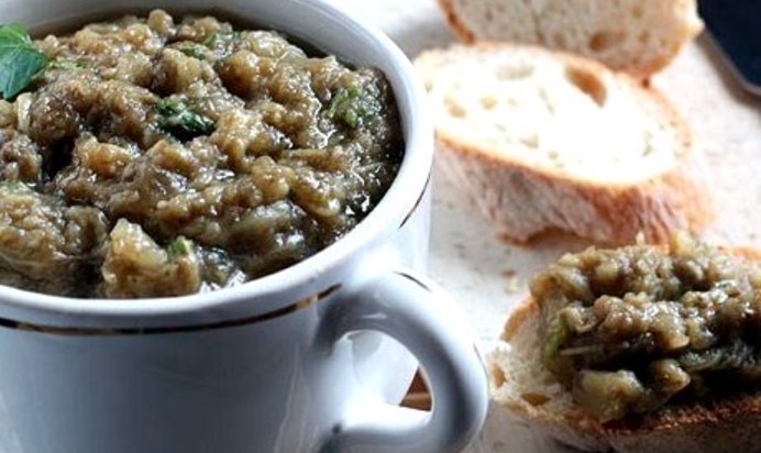 Быстрая баклажанная икра