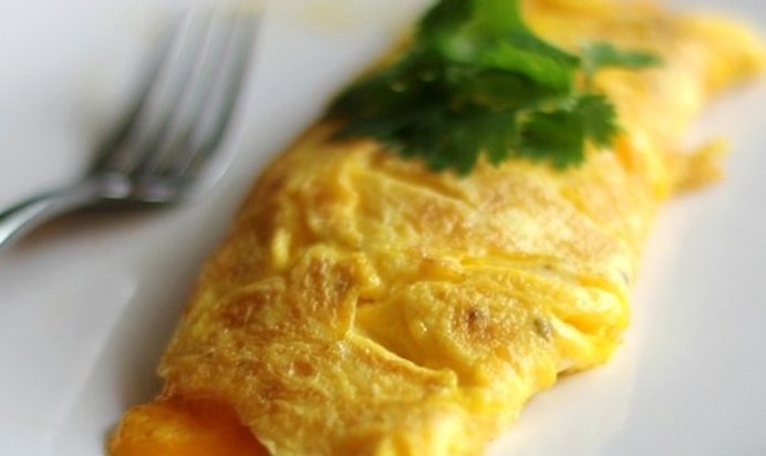 Омлет с молоком и сыром