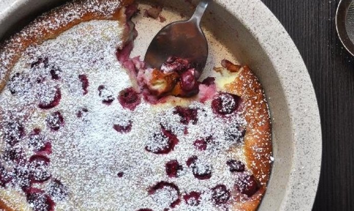 Клафути с замороженной вишней