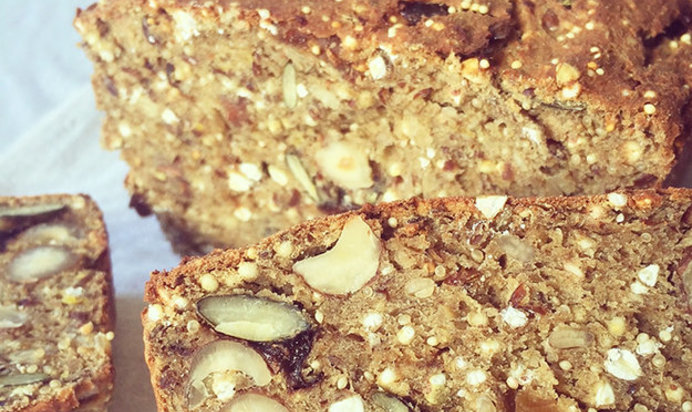 Диетический хлеб с сухофруктами и семечками