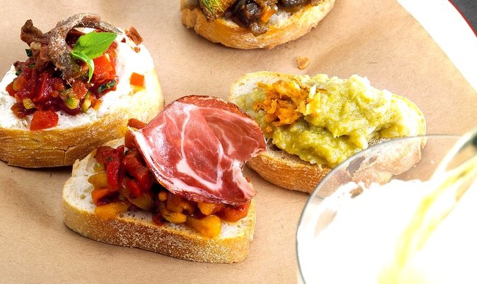 Брускетты с разными начинками