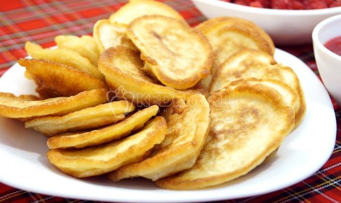 Цыпленок с фенхелем, маслинами и белым вином