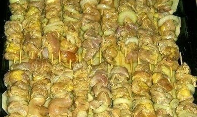 Куриный шашлык с картошкой в духовке