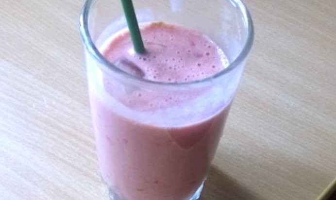 Смузи с бананом и кофе