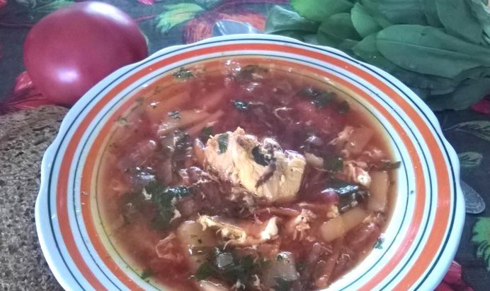 Зеленый борщ с щавлем и шпинатом