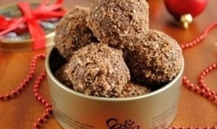 Шоколадное пирожное из вафель