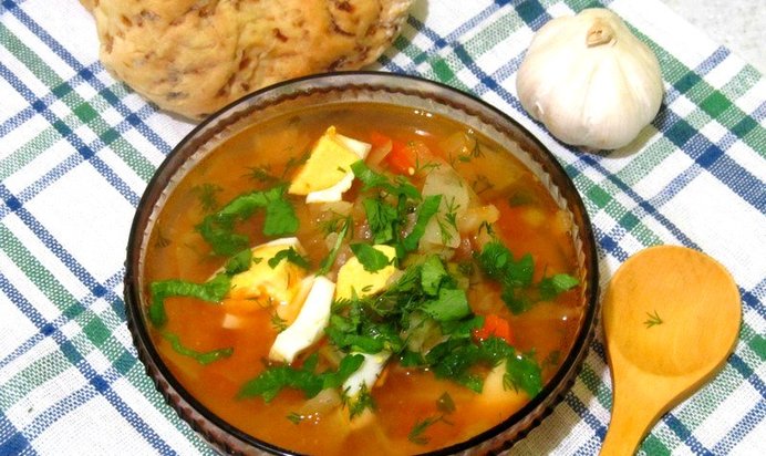 Борщ с яйцами