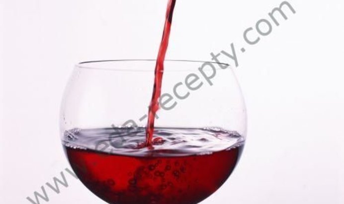 Домашнее рябиновое вино из черноплодной рябины