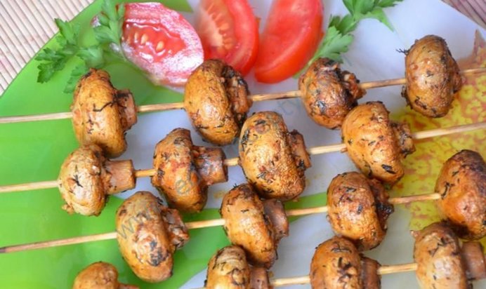 Шашлык из шампиньонов в духовке