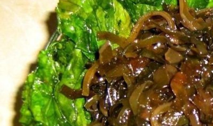 Салат из морской капусты с вином