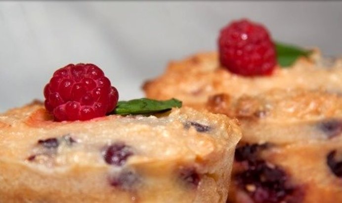 Творожная запеканка с вишней