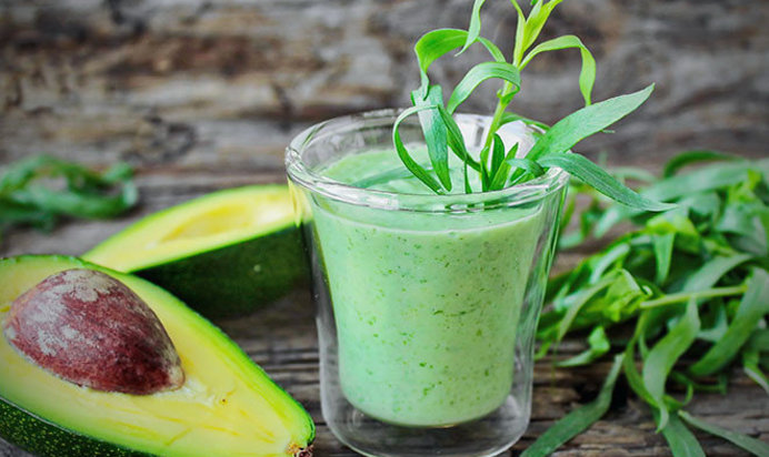 Авокадо-смузи с тархуном и йогуртом