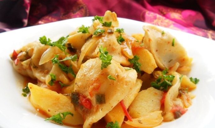 Жаркое с пельменями