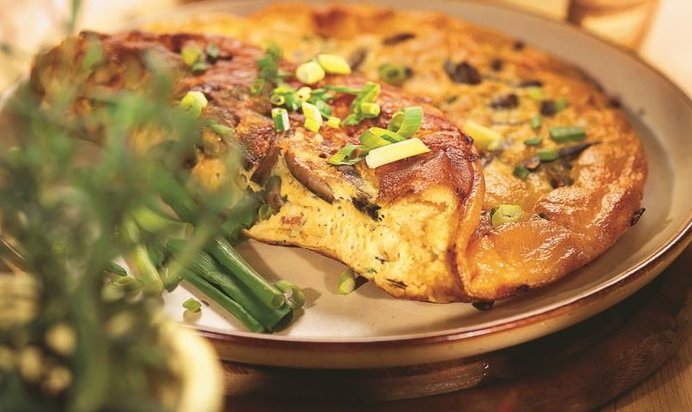 Омлет с грибами и ветчиной