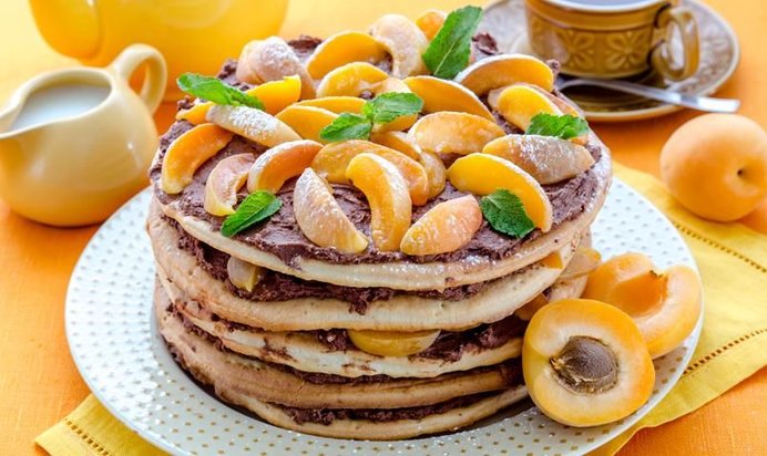 Торт с абрикосами