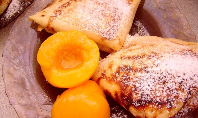 Блины с фруктами