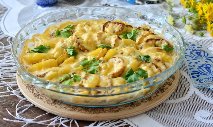 Запеканка из кабачка и картофеля