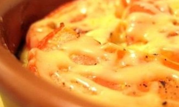 Омлет Пикантный с красными грушами