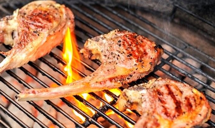 Шашлык из баранины на ребрышках