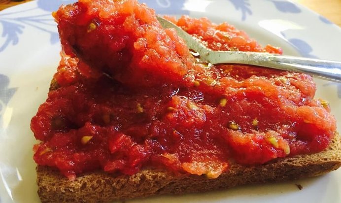 Пан кон томате (pan con tomate) хлеб с помидорами
