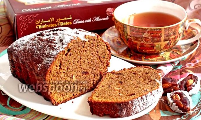 Кофейный кекс с финиками и миндалём