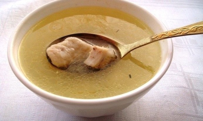 Домашний куриный бульон с клецками