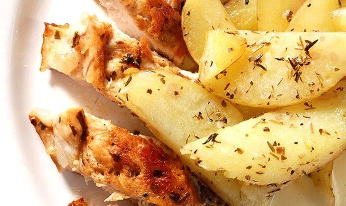 Жаркое из кролика с красным вином