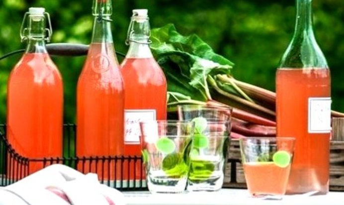 Сок из ревеня