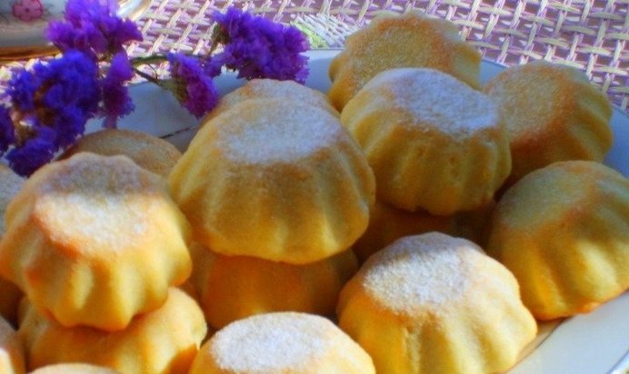 Финиковые пирожные «Аджуа»