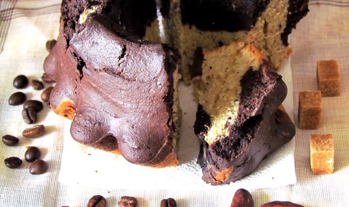 Мраморный кекс с кофе