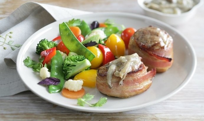 Медальоны из свиной вырезки